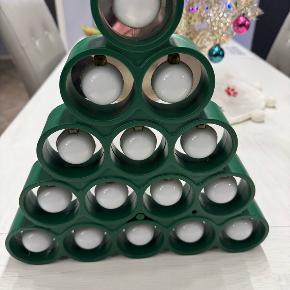 Musical Christmas Tree Changing color scheme